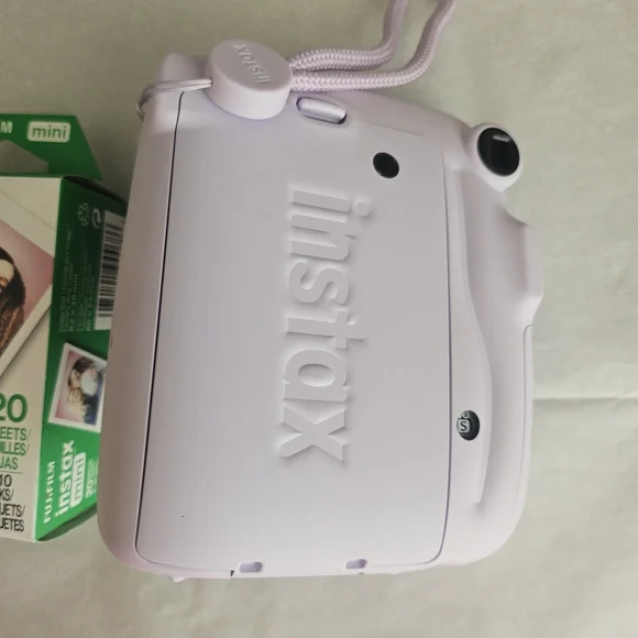 Fujifilm Instax Mini 11 Instant Camera – Lilac / Purple + Film Included - Picture 3 of 4